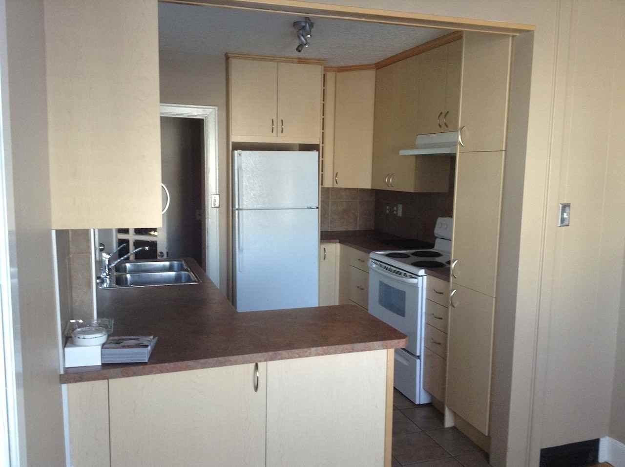 319 11 Ave Ne - Photo 4 of 18