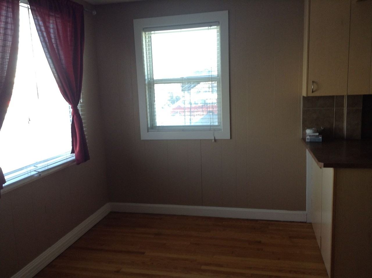 319 11 Ave Ne - Photo 6 of 18