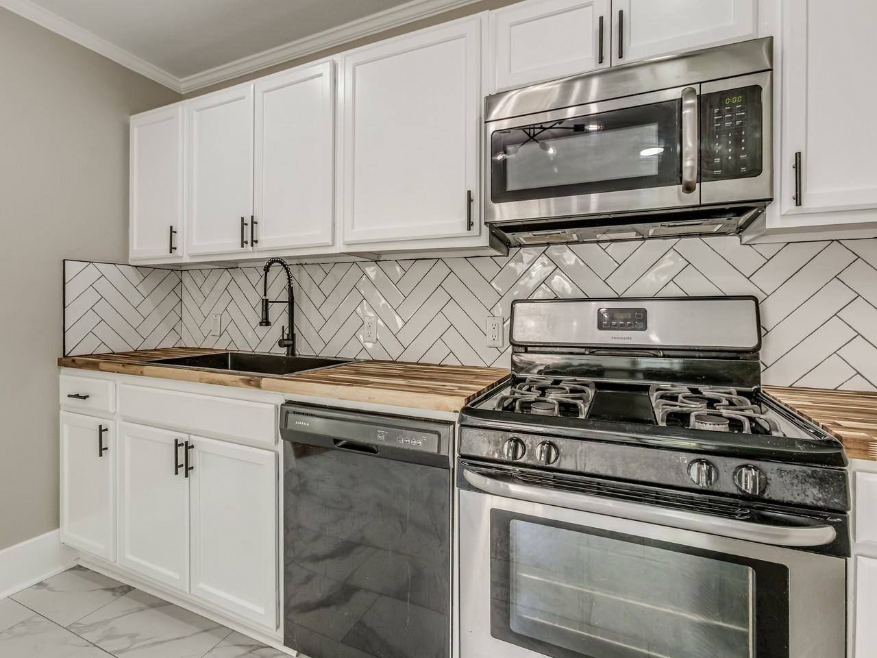 509 S Shawnee Ave #B - Photo 3 of 17