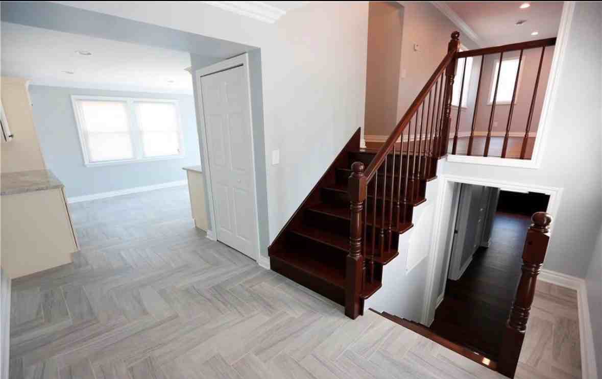 290 Shamrock Hl #NA - Photo 5 of 13