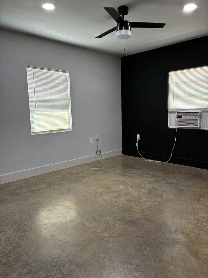 1212 Brady Ave #NA - Photo 6 of 10