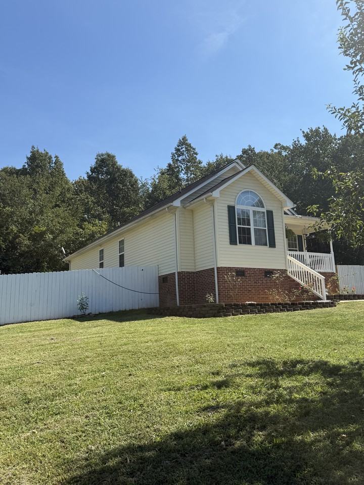 1388 Willow Ridge Rd #NA - Photo 3 of 11