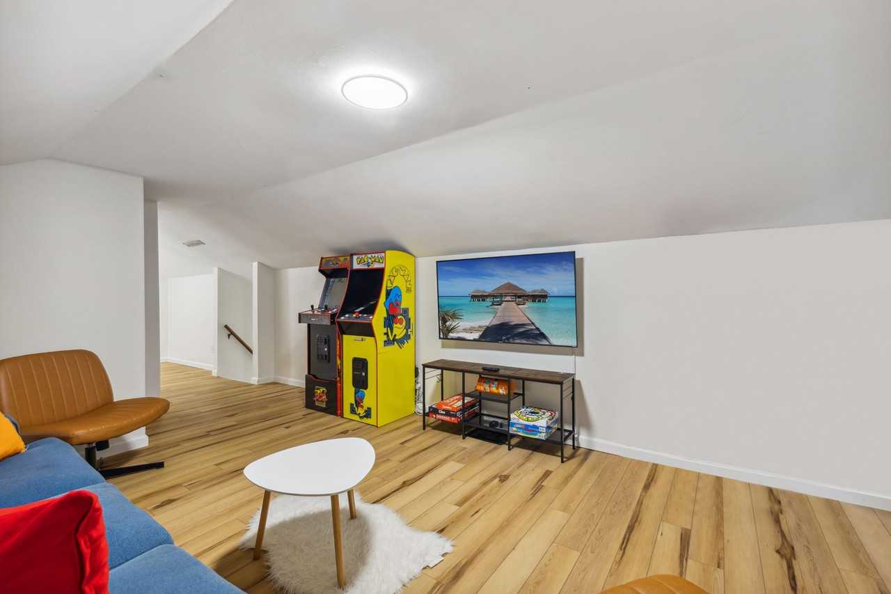 3865 Byram Ave #3865 - Photo 7 of 16