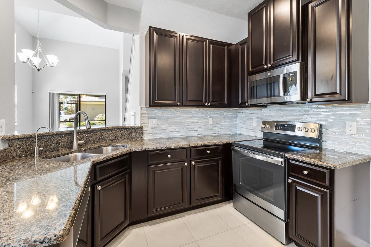 5129 Bay Isle Cir - Photo 7 of 42