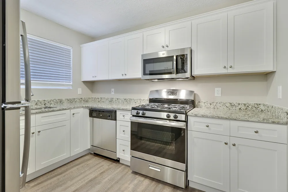 625 Waynes Ct Se #NA - Photo 3 of 7