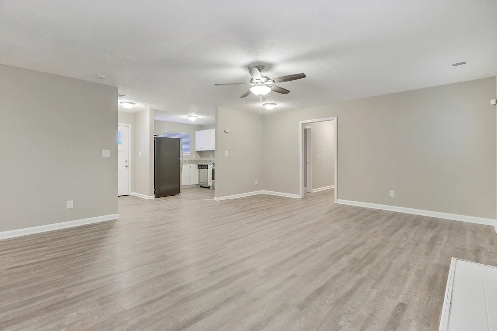 625 Waynes Ct Se #NA - Photo 6 of 7