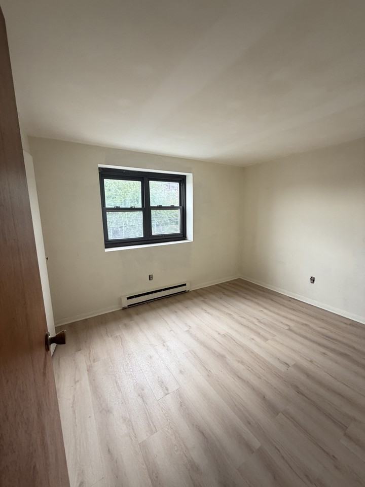 25 Beacon St #15 - Photo 5 of 9