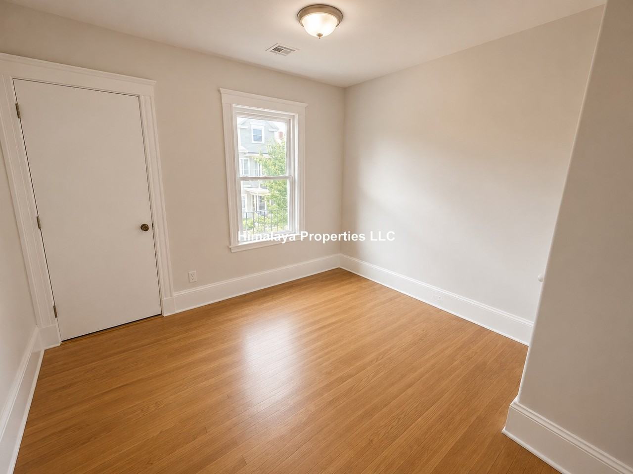 9 Bedford Ave. #2 - Photo 5 of 11