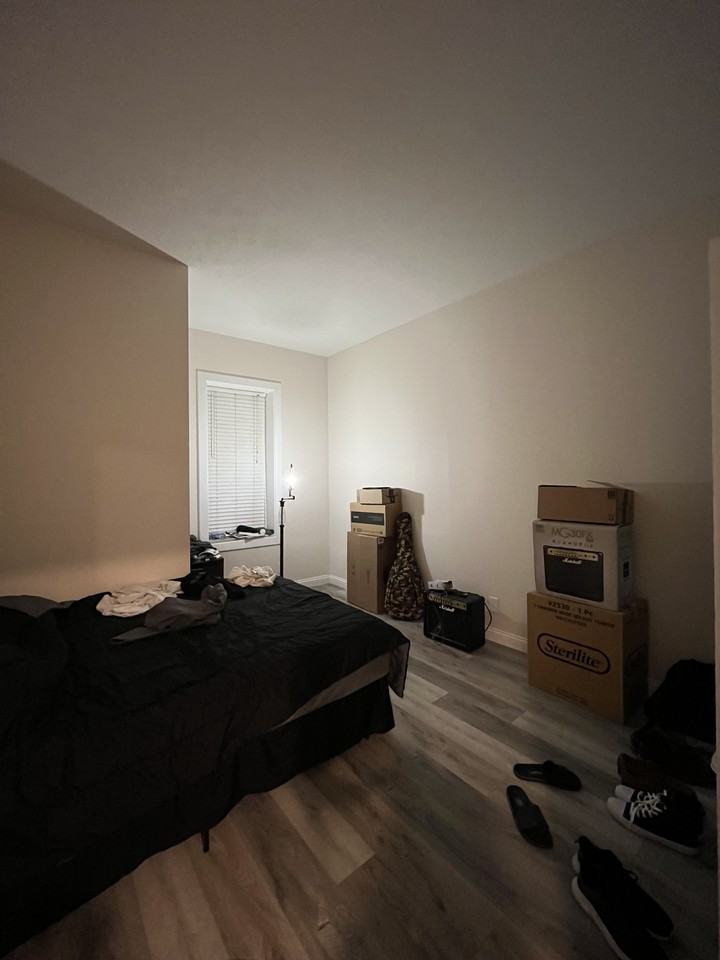 1006 Main St #A - Photo 7 of 19