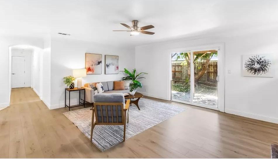 1310 Sheridan Ave - Photo 7 of 42