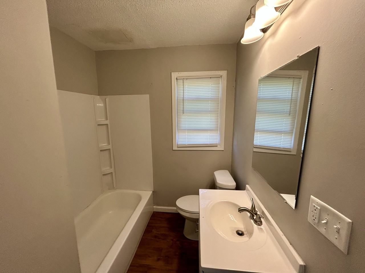 8170 Oak St #1 - Photo 7 of 7