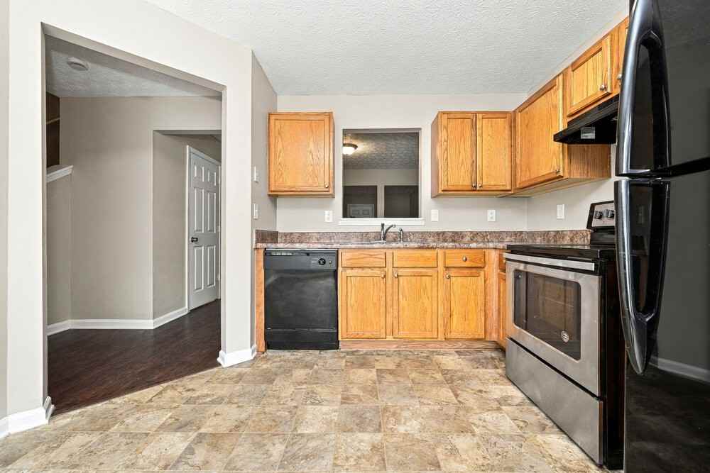 3819 Waldrop Ln - Photo 6 of 17