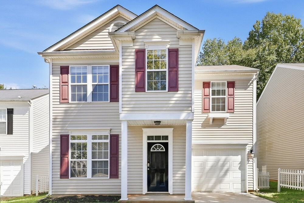 2643 Oasis Ln