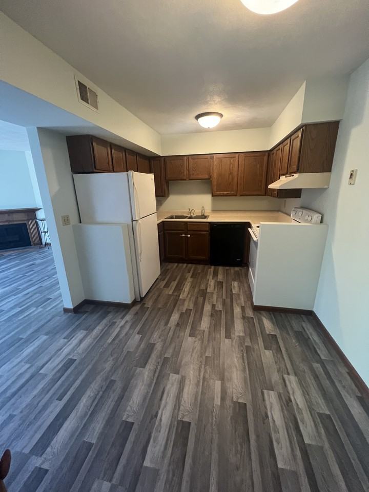 2500 26th Avenue Ct #12 - Photo 2 of 13