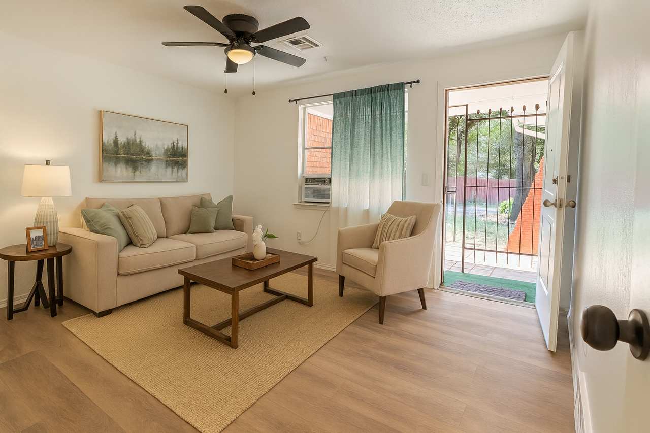 3205 Se 51st St #1 - Photo 2 of 9