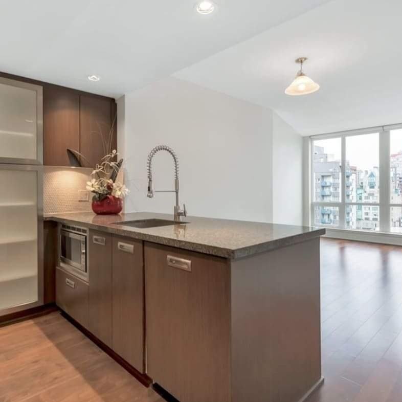 1055 Richards Street #1205 - Photo 3 of 14