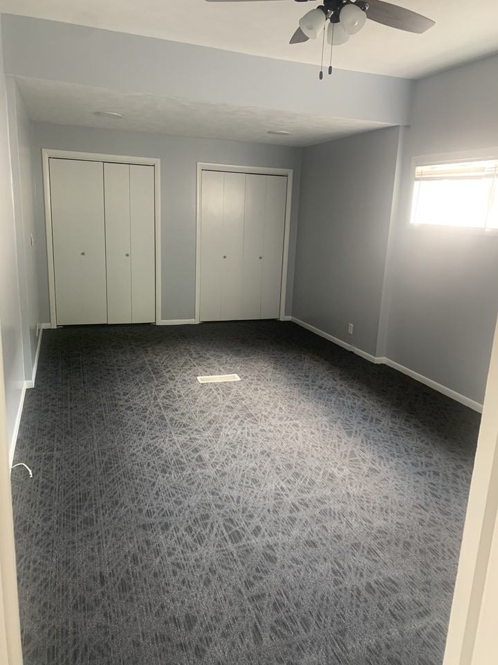 221 W Henry St Apt 1 #1 - Photo 6 of 15