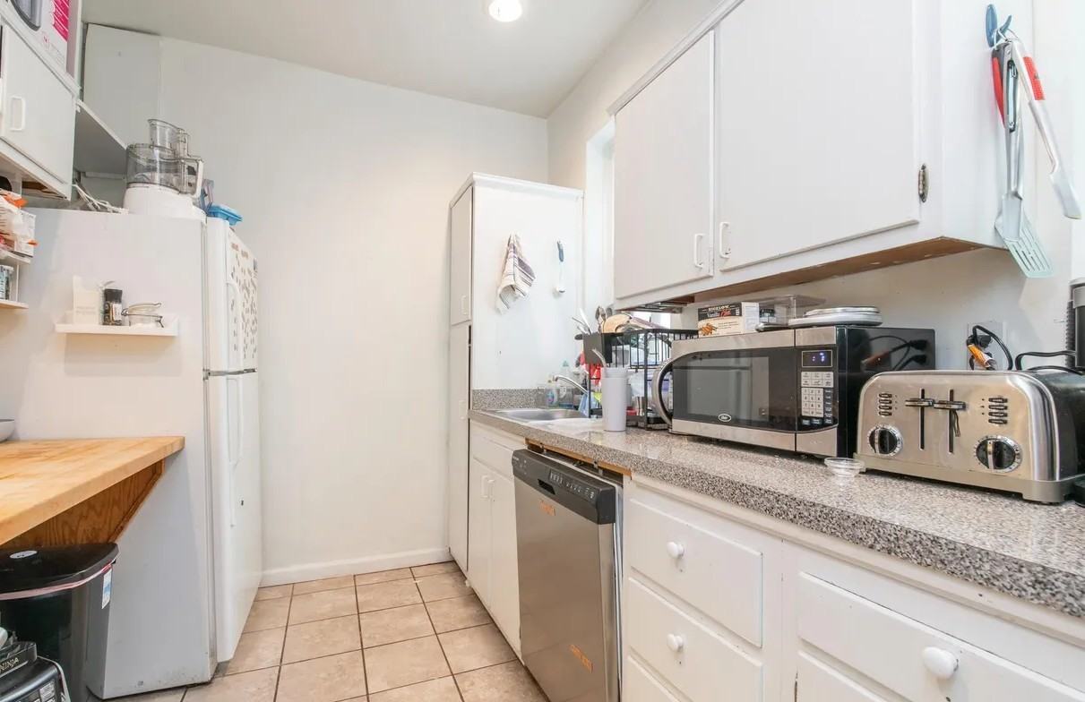 3928 Delancey St #1 - Photo 2 of 11