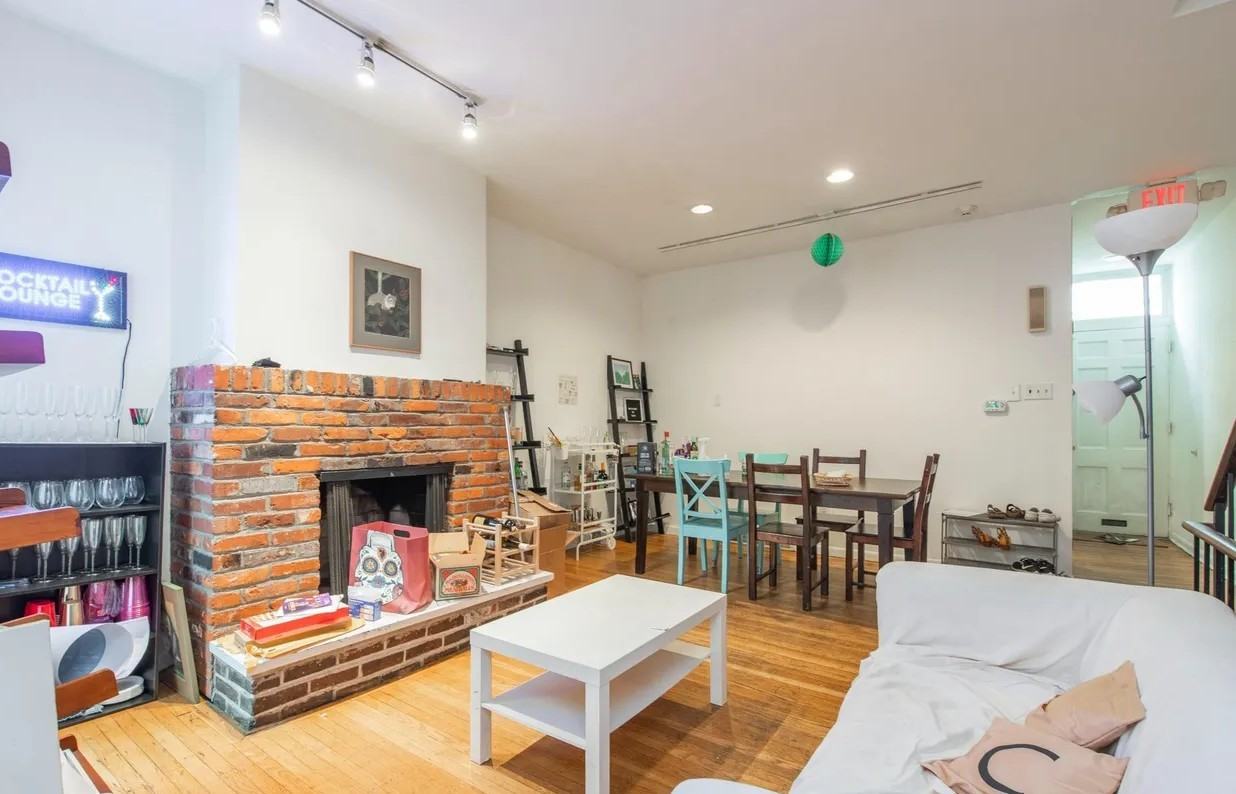 3928 Delancey St #1 - Photo 3 of 11