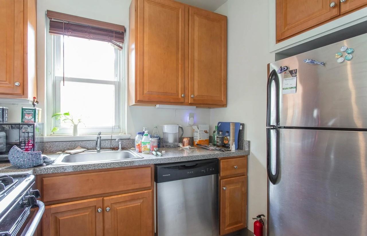 4008 Pine St #1 - Photo 6 of 10