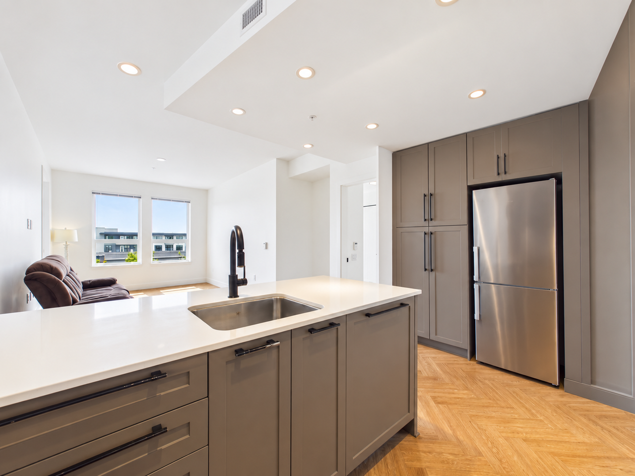 9228 Slopes Mews - Photo 3 of 9