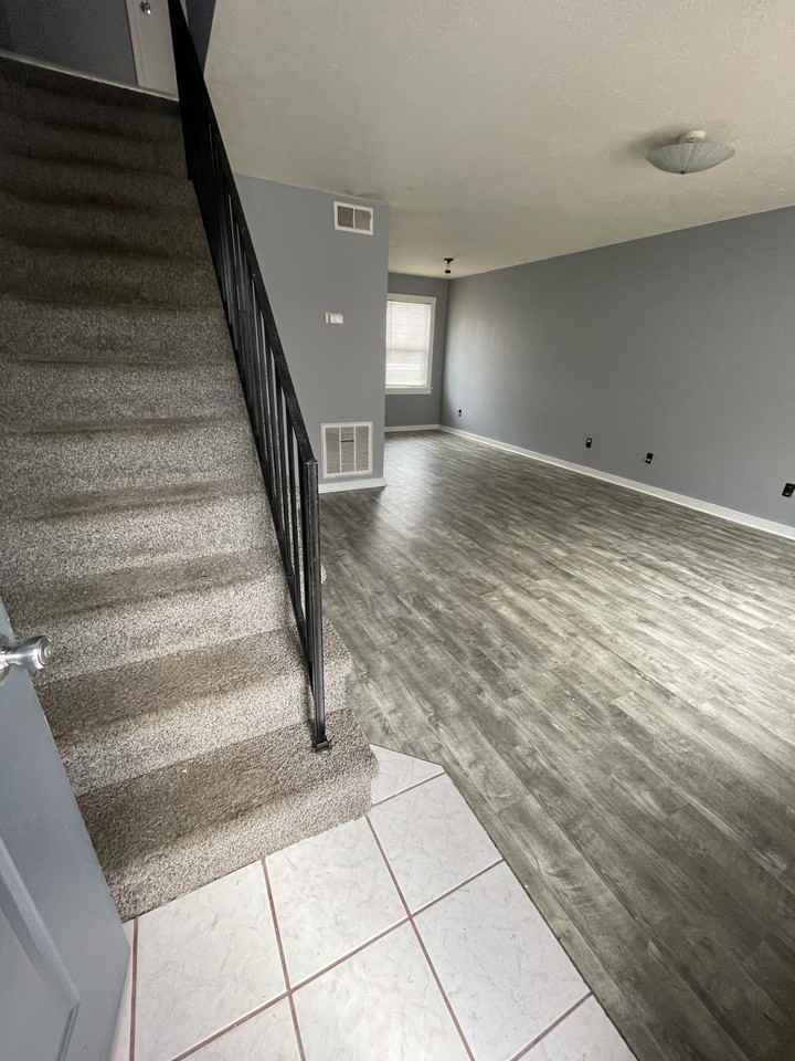89 Meadow Green Dr #12 - Photo 2 of 10