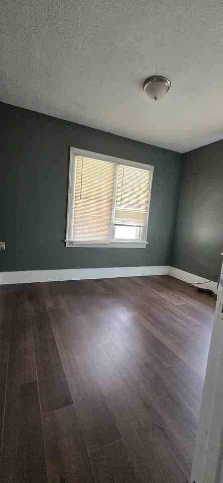 2612 Flushing Rd - Photo 4 of 11