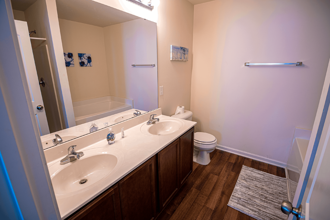 707 Elton Ave Unit 1 - Photo 2 of 26