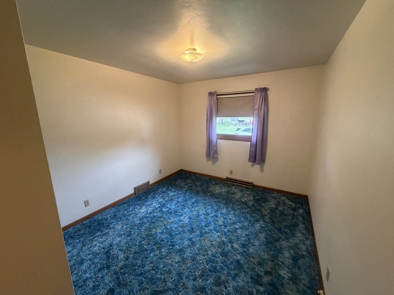 205 E Elm St - Photo 6 of 20