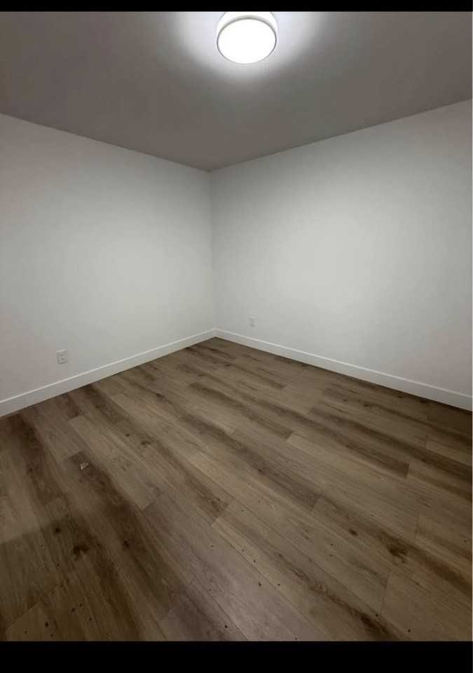 16059 9A Avenue - Photo 7 of 7