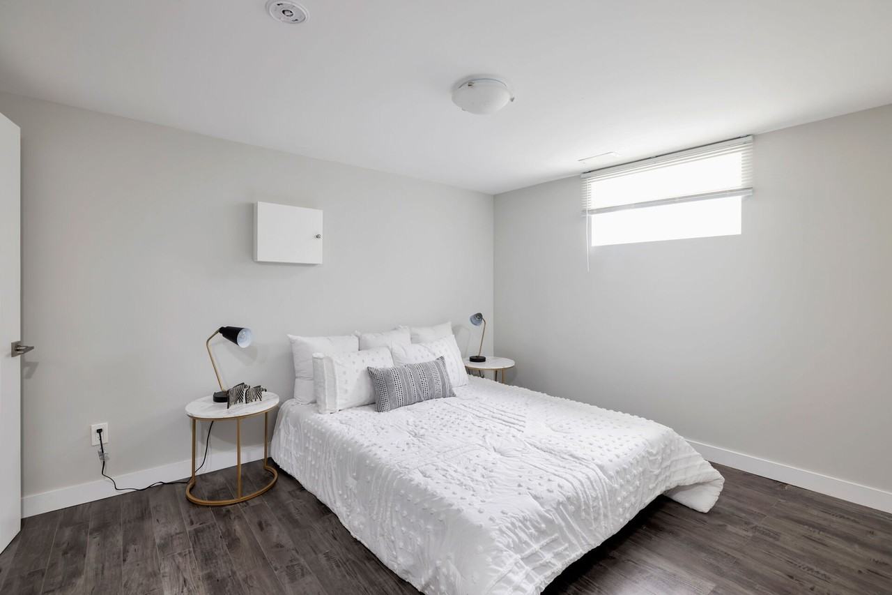21 Vinci Crescent - Photo 3 of 8