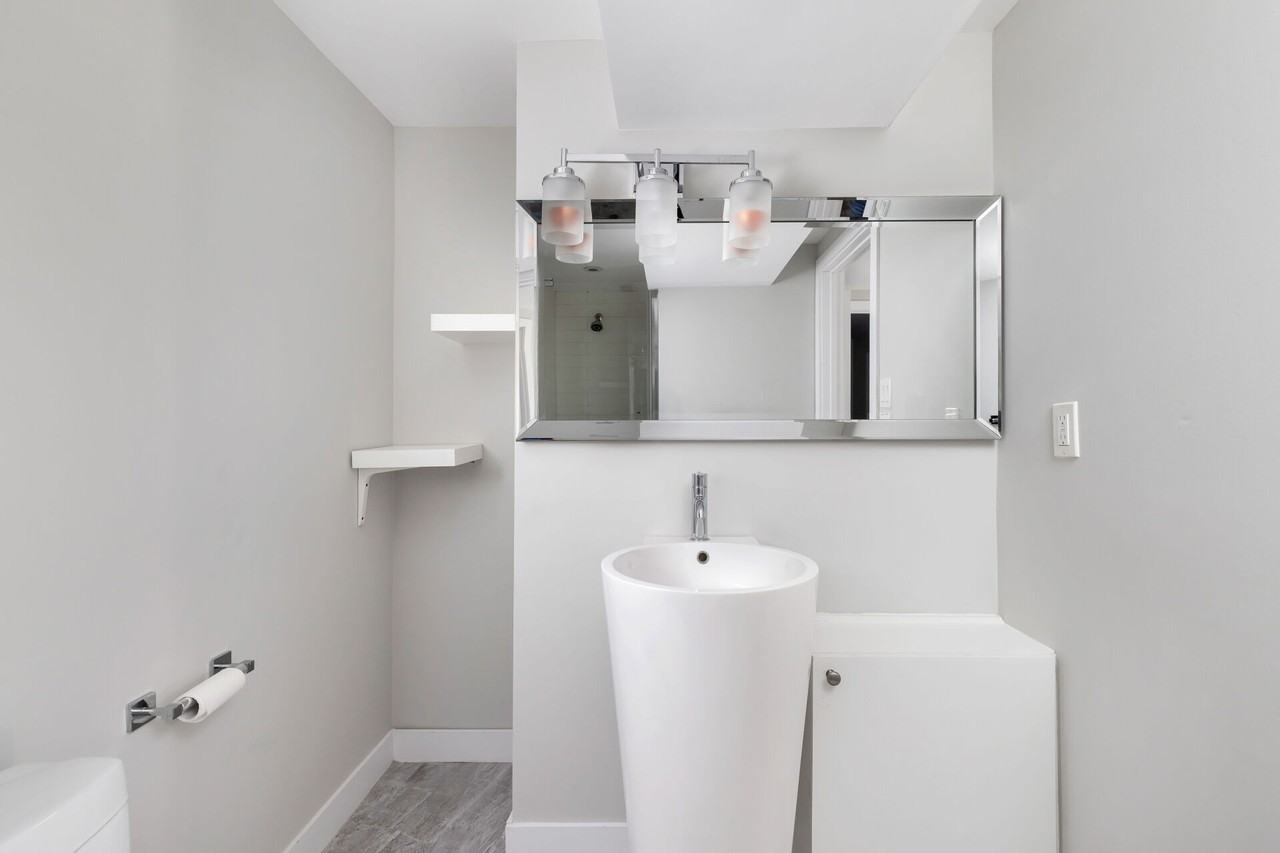 21 Vinci Crescent - Photo 7 of 8