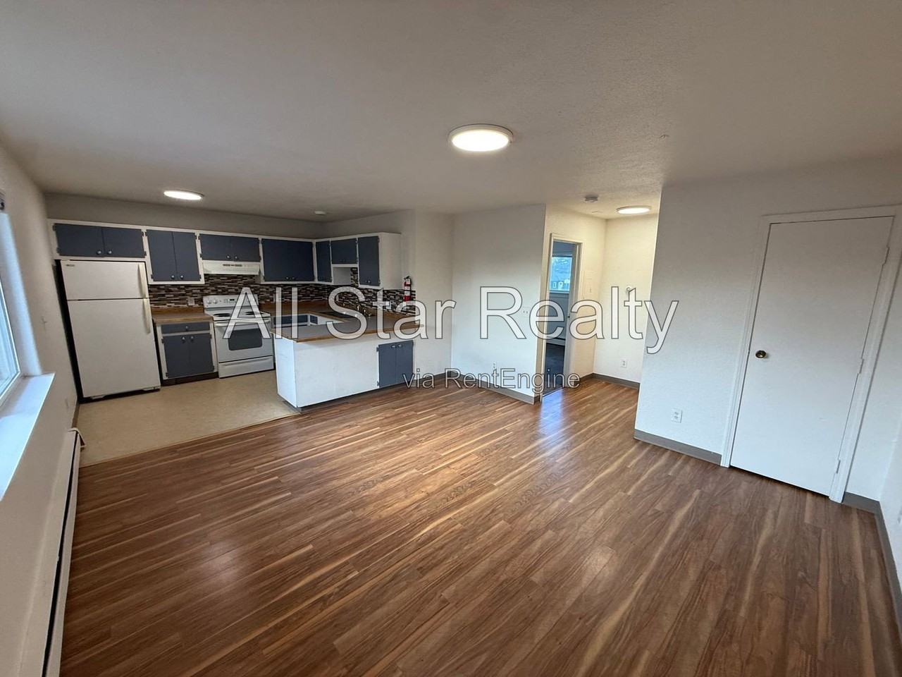 3901 Northwood Dr #4 - Photo 3 of 10