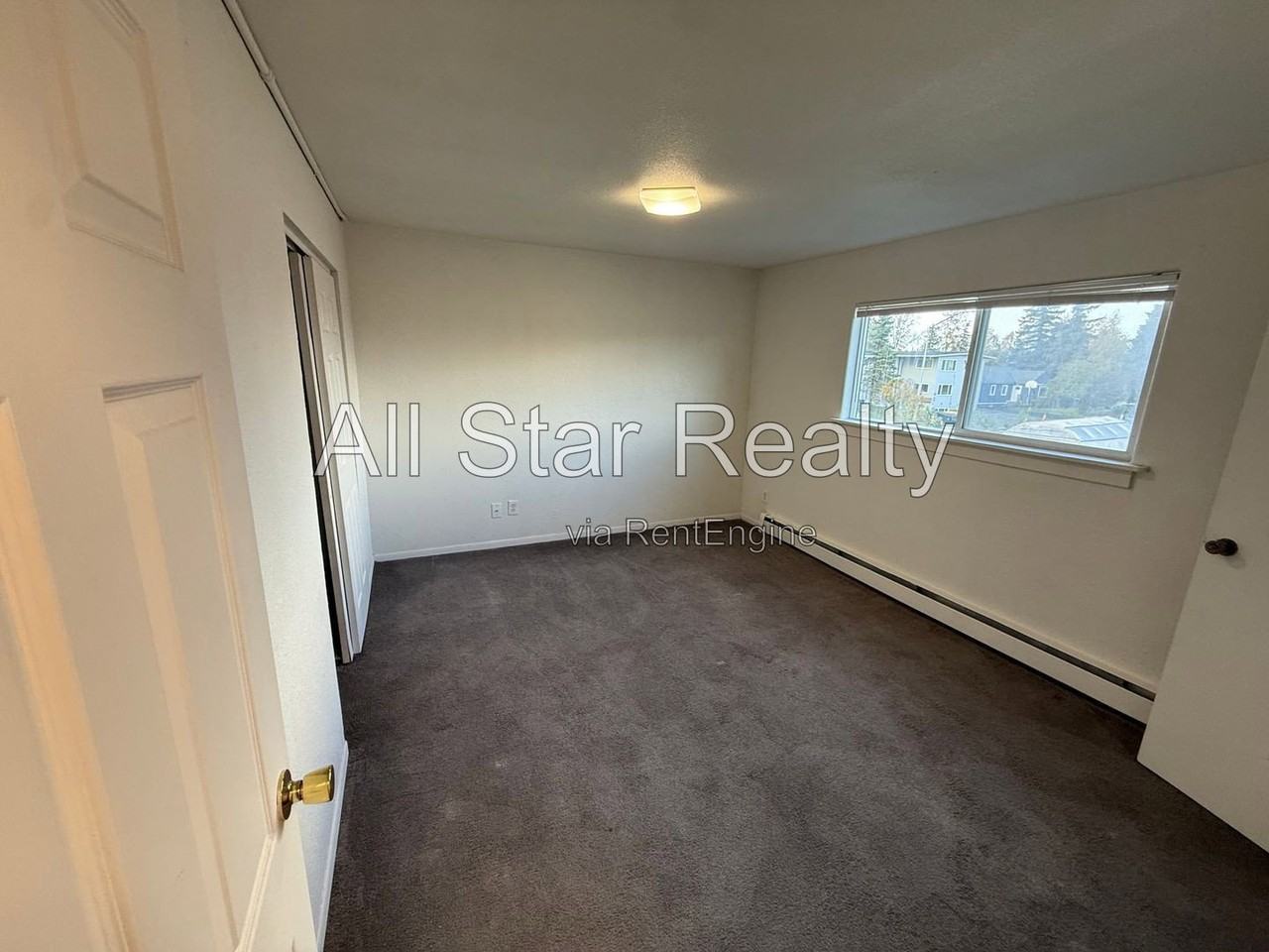 3901 Northwood Dr #4 - Photo 4 of 10