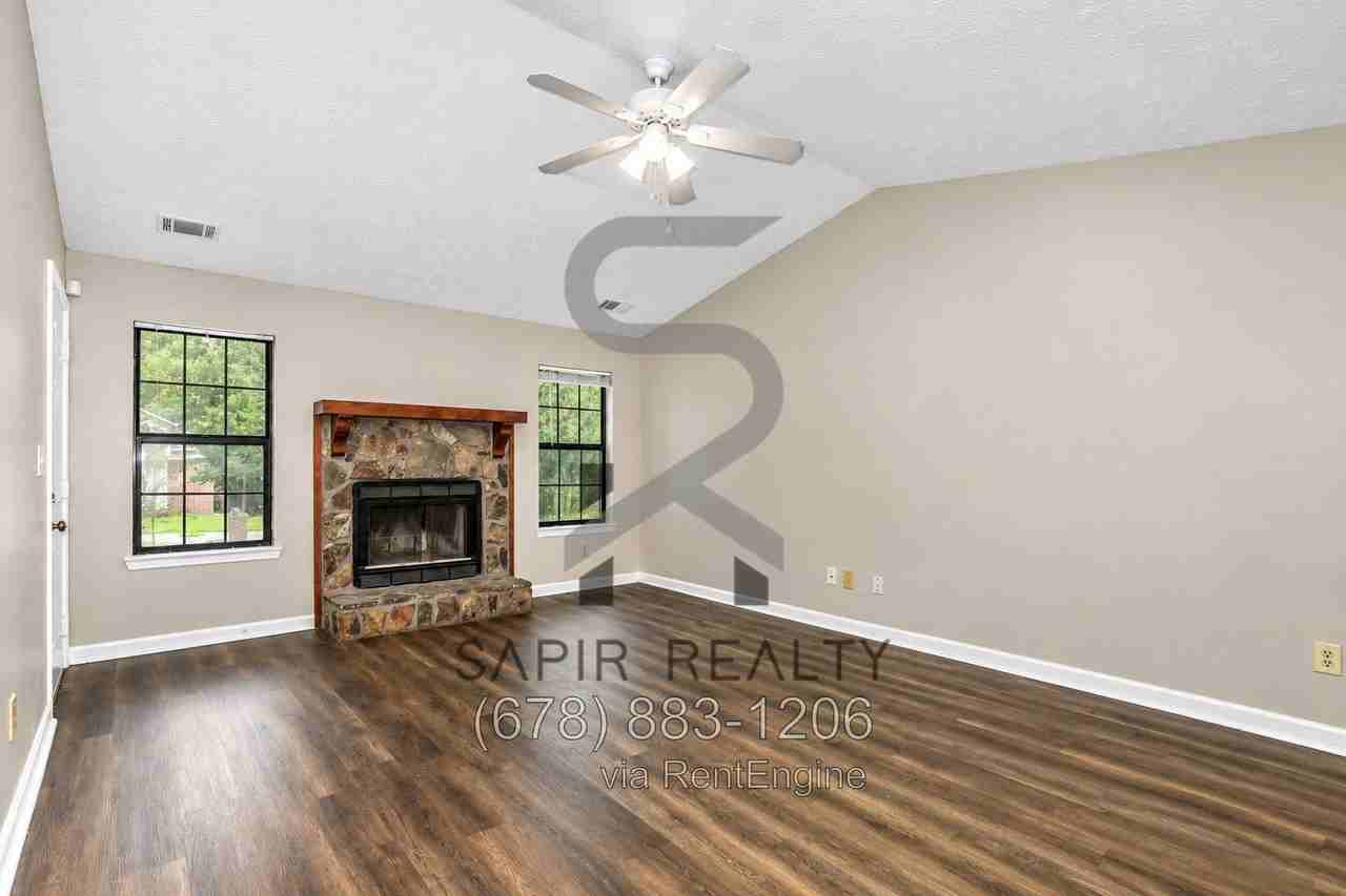 10404 Surf Ct - Photo 3 of 20