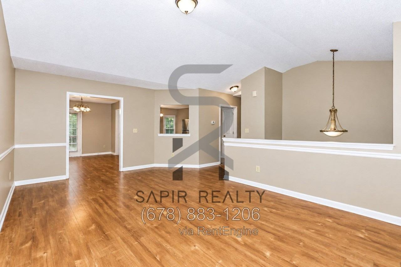 1605 Silver Petal Way - Photo 4 of 18