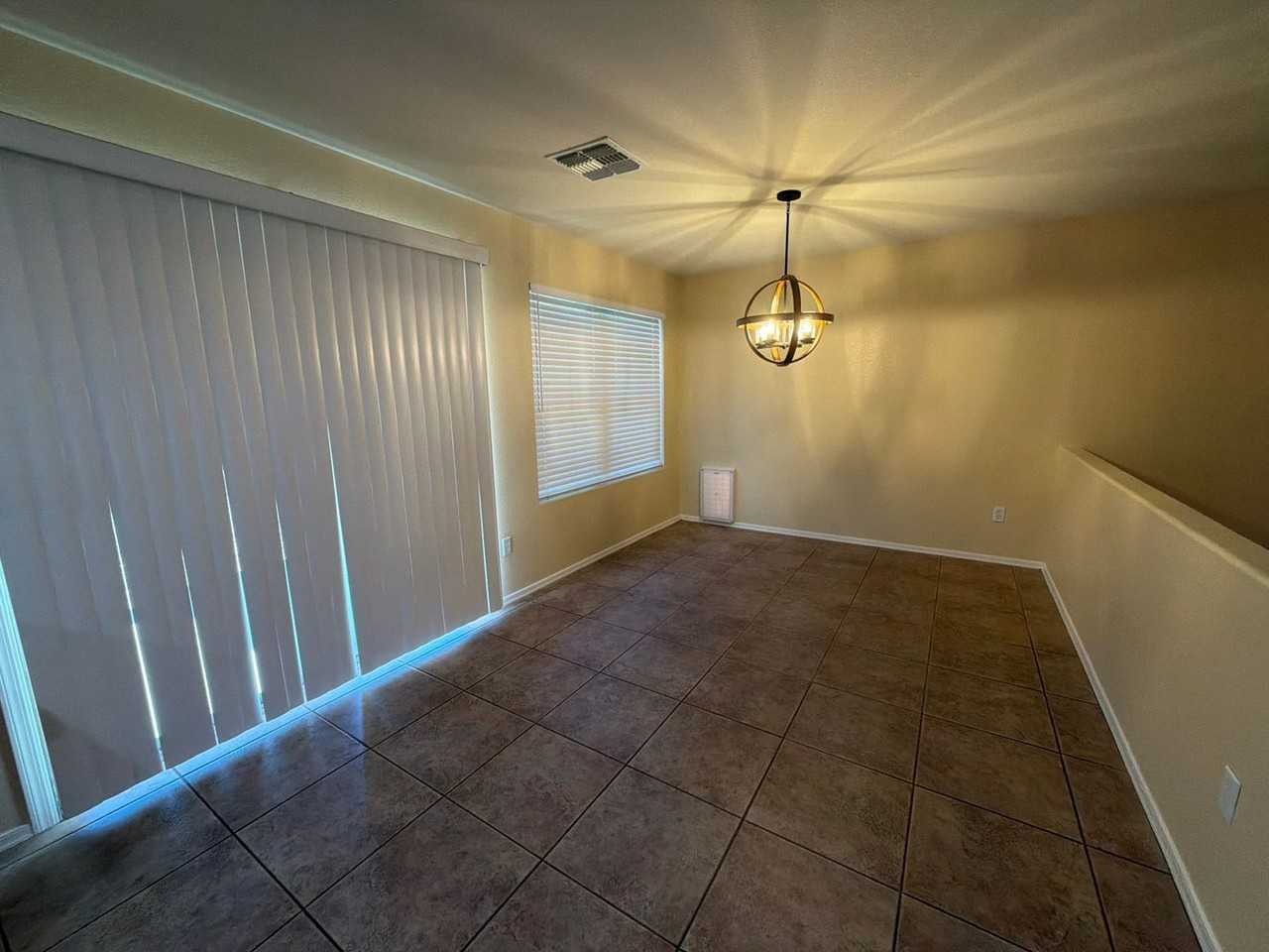 15908 N 170th Ln - Photo 3 of 17