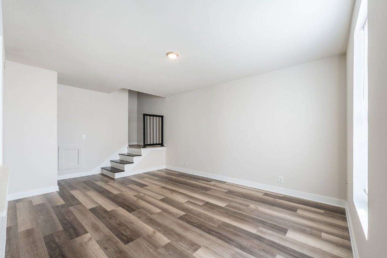 323 Forest Park Rd #23 - Photo 3 of 19