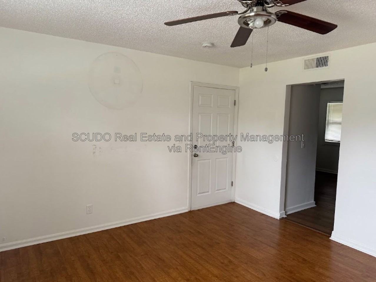 734 N 70th St - Photo 2 of 12