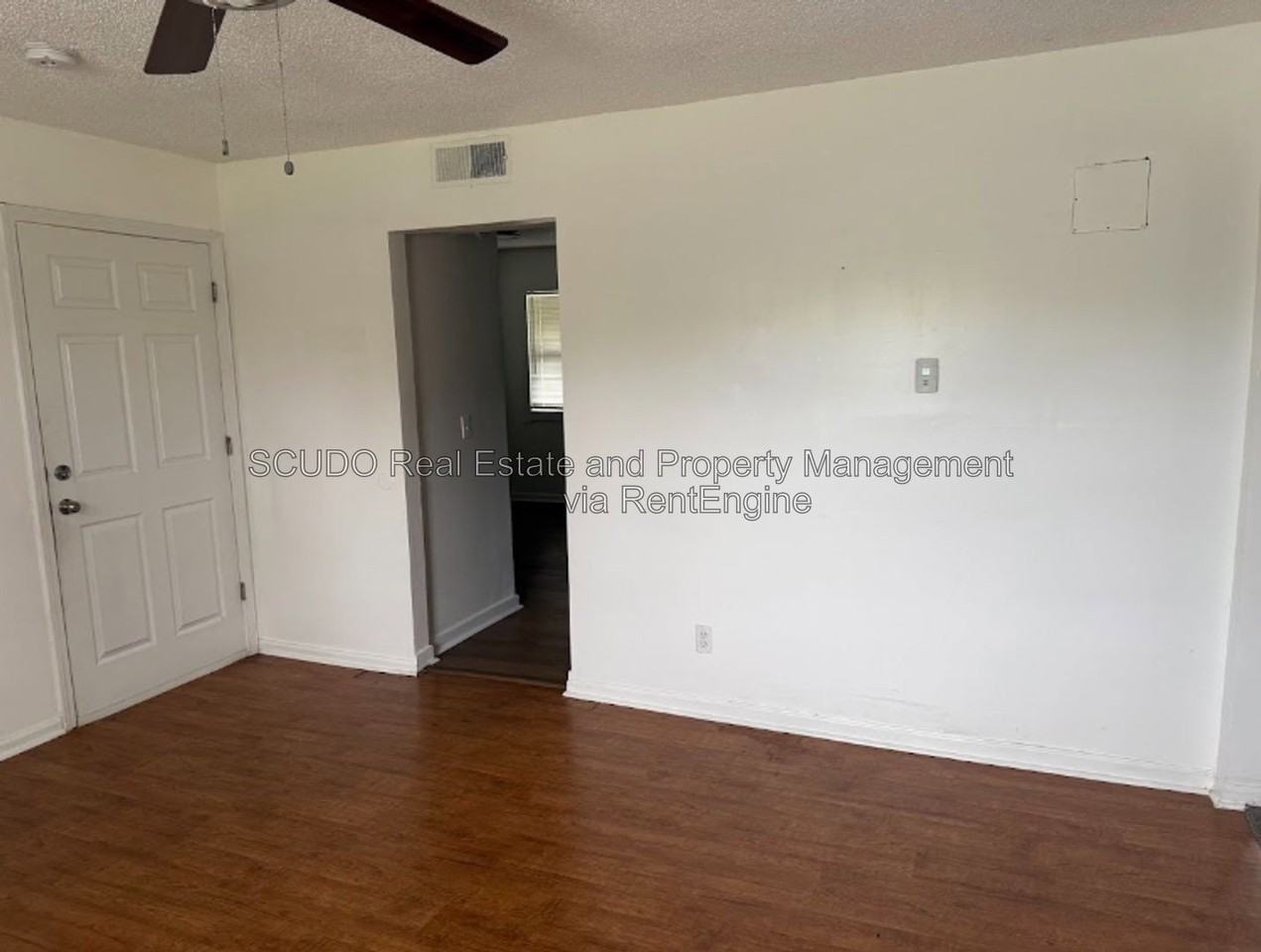 734 N 70th St - Photo 3 of 12