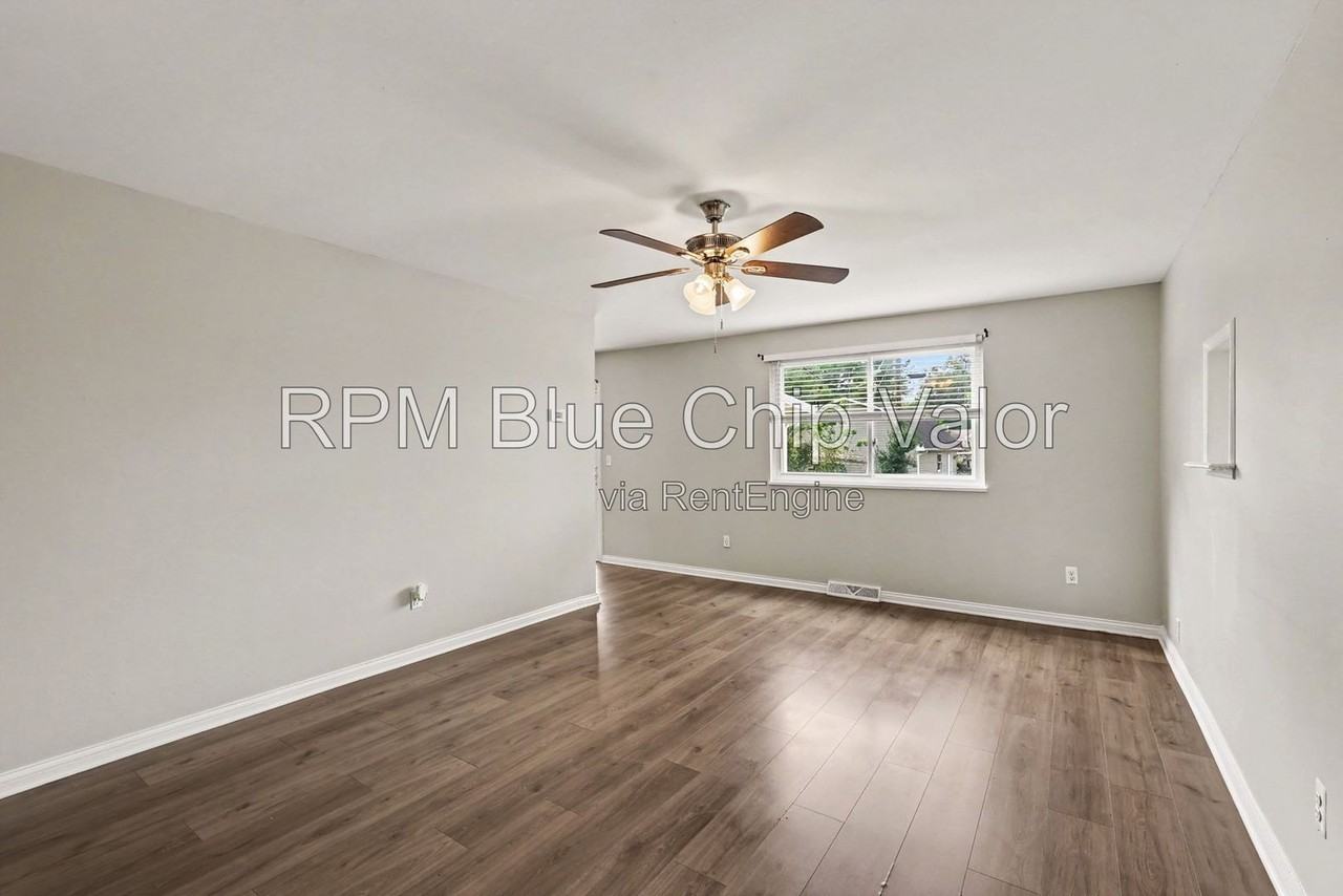 7073 Monongahela Dr - Photo 6 of 20