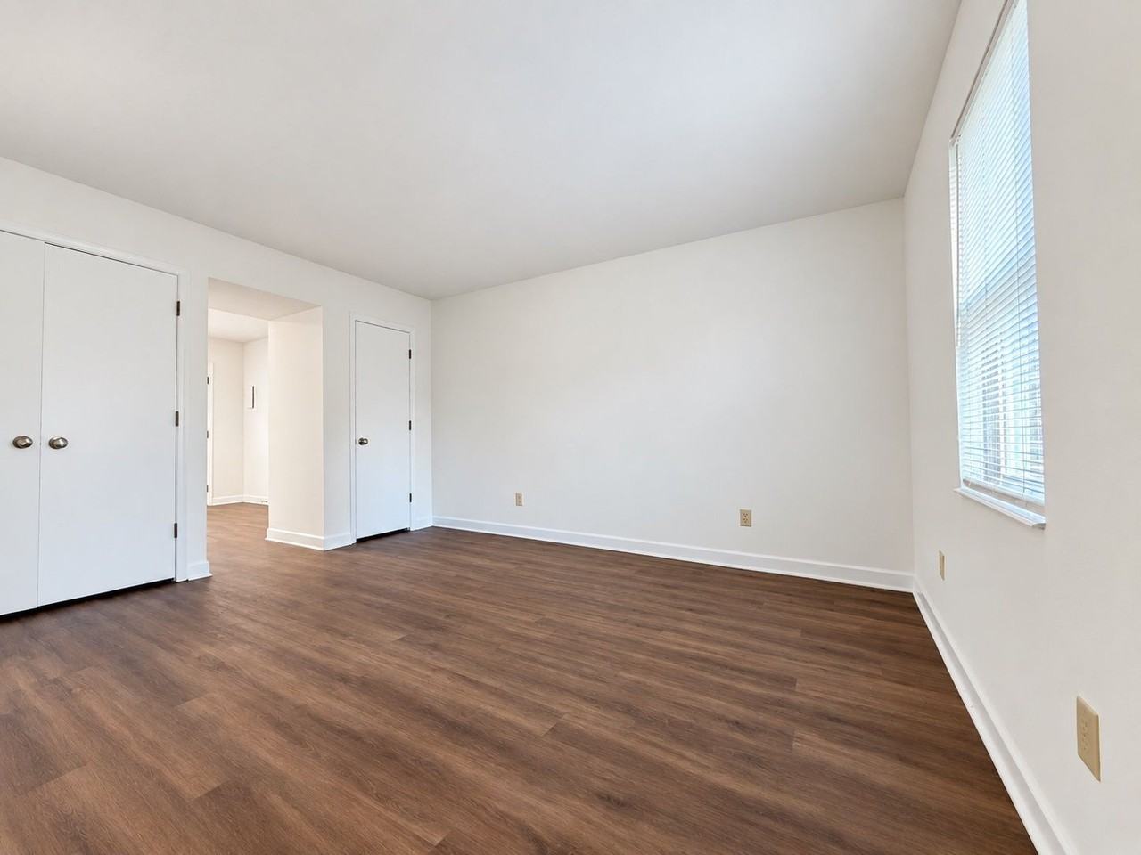 1712 Wood Ave #B - Photo 2 of 14