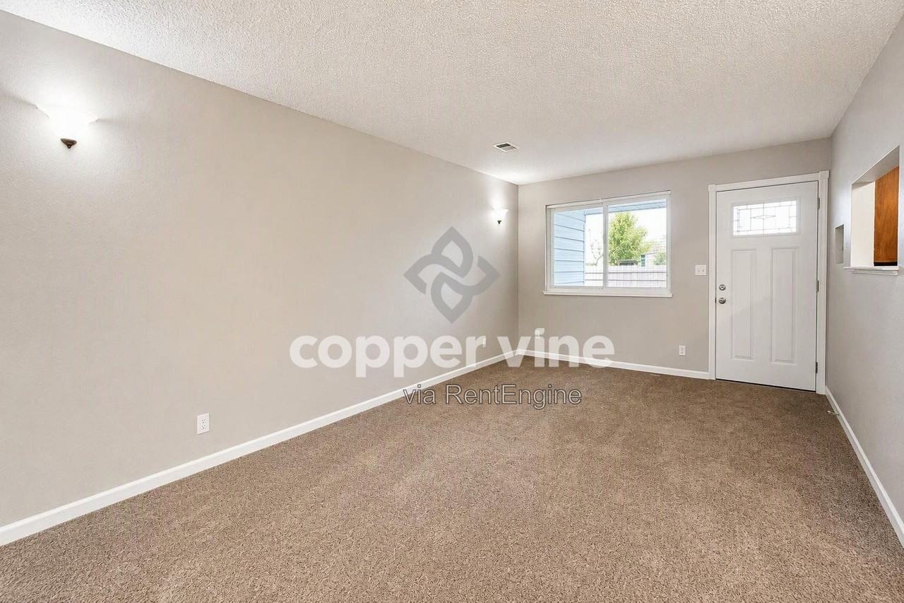 9978 Appletree Pl - Photo 2 of 14