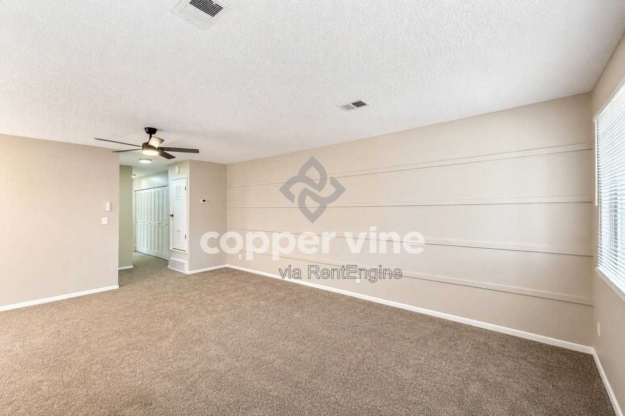 9778 Appletree Pl - Photo 3 of 16
