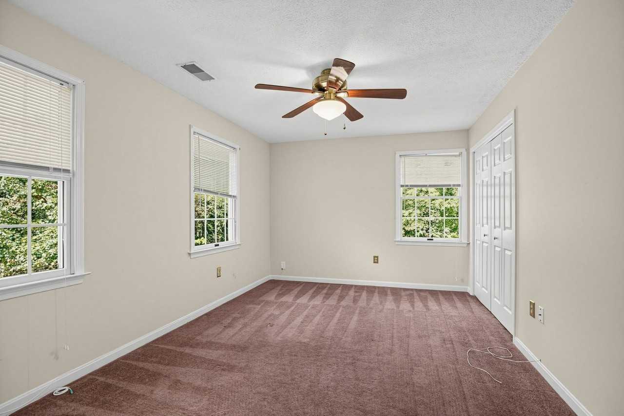 6525 Coventry Ct - Photo 5 of 17