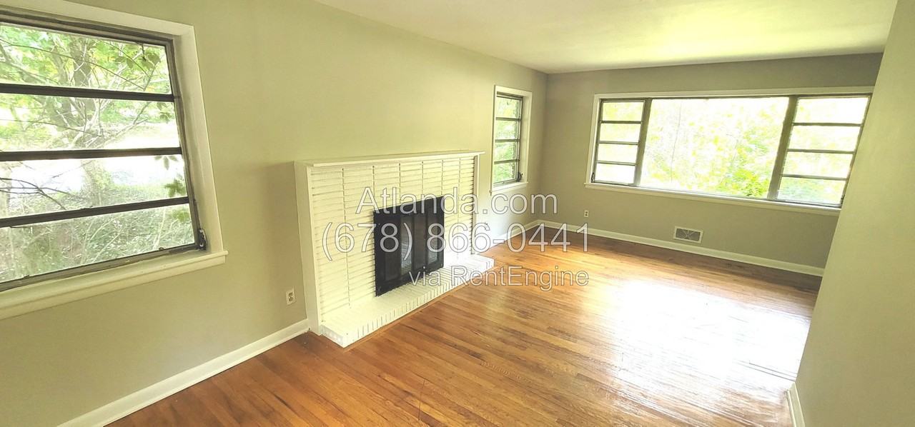 529 S Hairston Rd - Photo 3 of 13