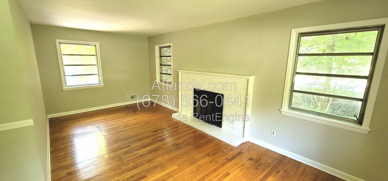 529 S Hairston Rd - Photo 4 of 13