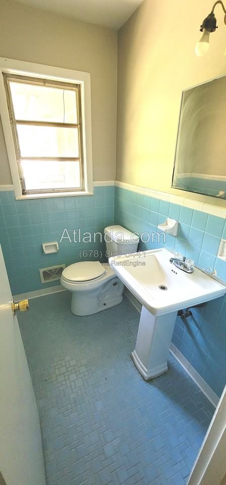 529 S Hairston Rd - Photo 7 of 13