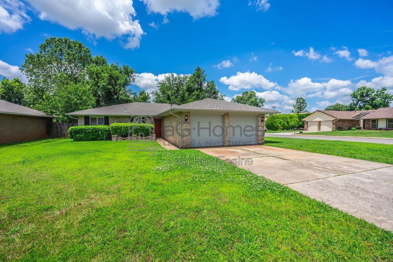 809 Kelly Park Rd - Photo 2 of 26