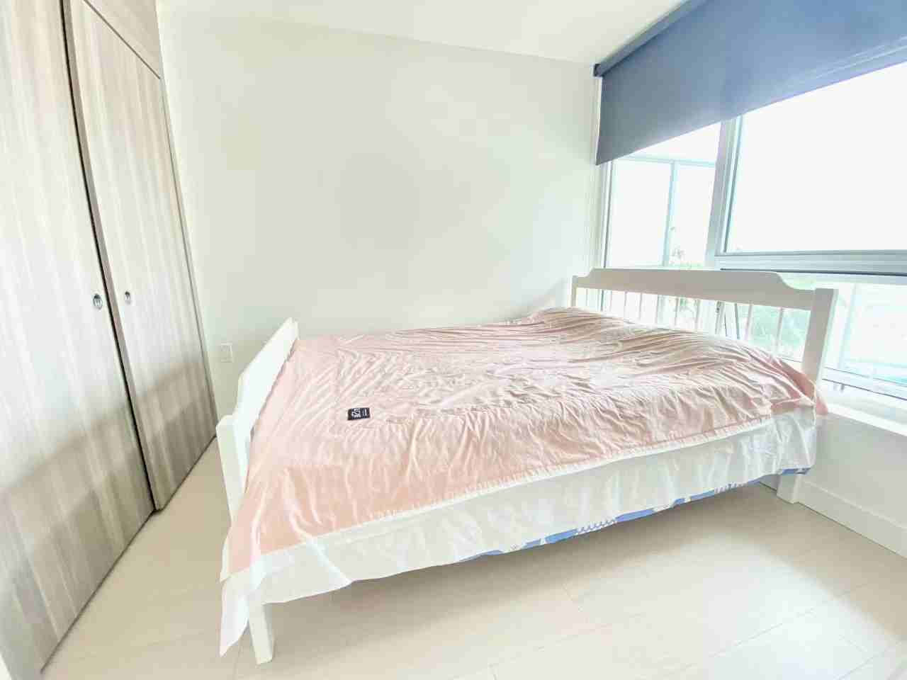 433 Southwest Marine Drive #6xx - Photo 5 of 7